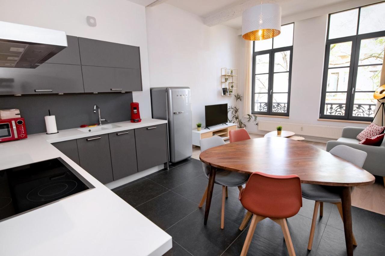 Les Cerisiers - Appart De Standing A Namur Centre Luaran gambar
